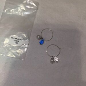 Vantel Pearls Wine Charm Set